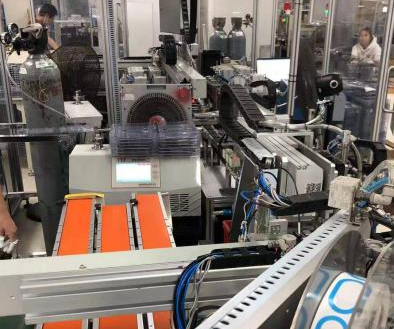 On-site Helium Mass Spectrometer Leak Detection for Battery Cells